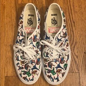 *RARE* MARVEL AUTHENTIC CUSTOM VANS AVENGERS